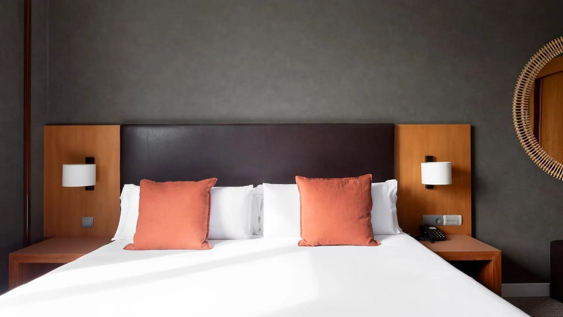 Acta Sant Just Hotel Sant Just Desvern 4*,  Spain